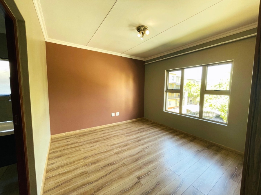 To Let 3 Bedroom Property for Rent in Noordwyk Gauteng