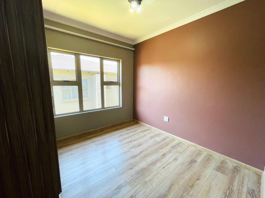 To Let 3 Bedroom Property for Rent in Noordwyk Gauteng