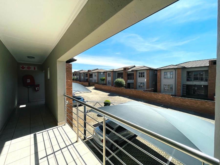 To Let 3 Bedroom Property for Rent in Noordwyk Gauteng