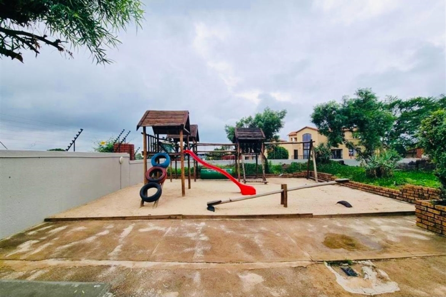 To Let 3 Bedroom Property for Rent in Noordwyk Gauteng