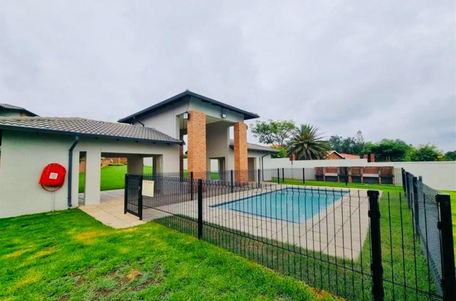 To Let 3 Bedroom Property for Rent in Noordwyk Gauteng