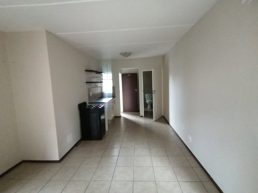 To Let 1 Bedroom Property for Rent in Noordwyk Gauteng