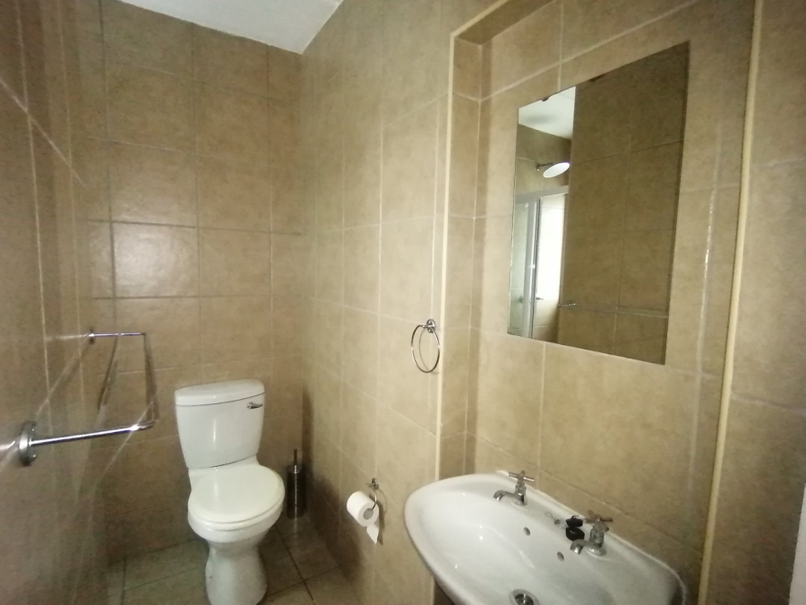 To Let 1 Bedroom Property for Rent in Noordwyk Gauteng