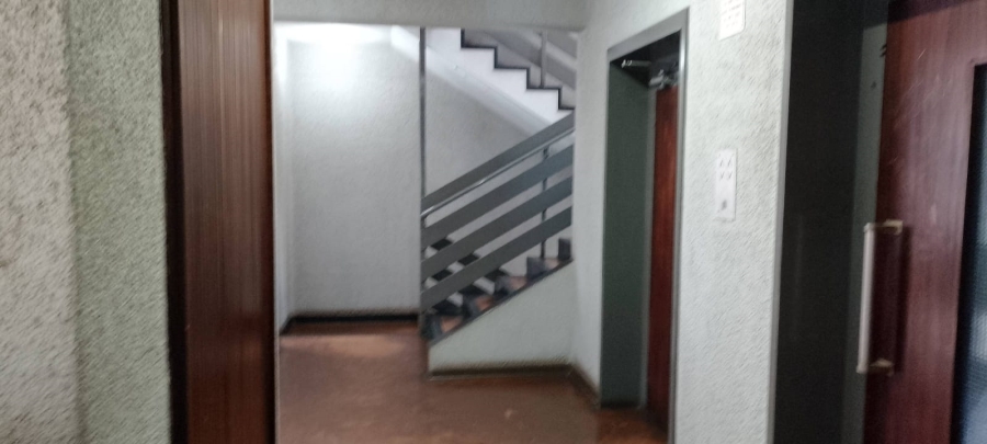 To Let 1 Bedroom Property for Rent in Johannesburg Central Gauteng