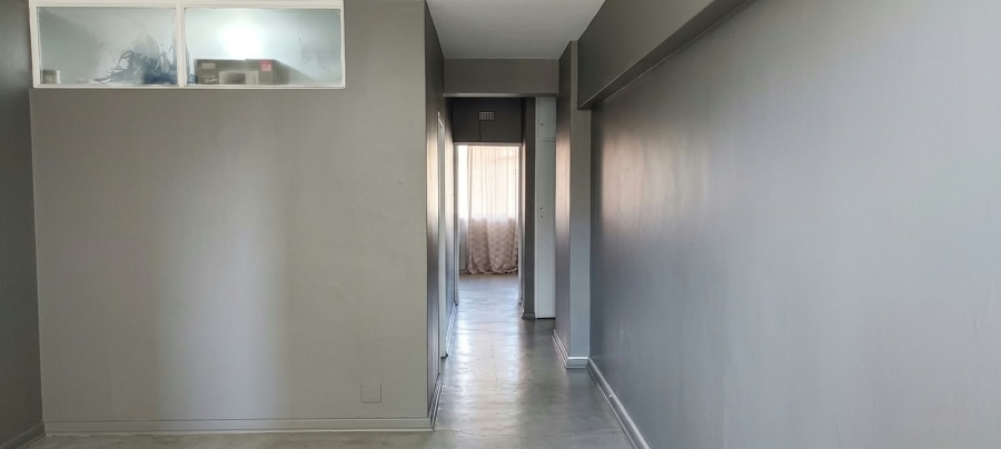 To Let 1 Bedroom Property for Rent in Johannesburg Central Gauteng