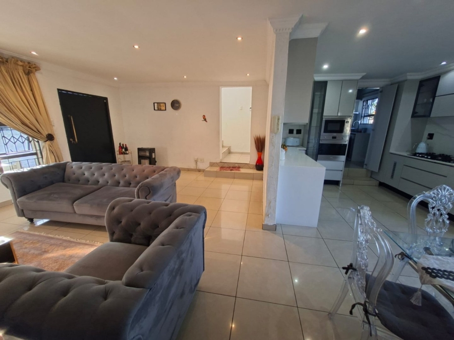 To Let 5 Bedroom Property for Rent in Heuweloord Gauteng