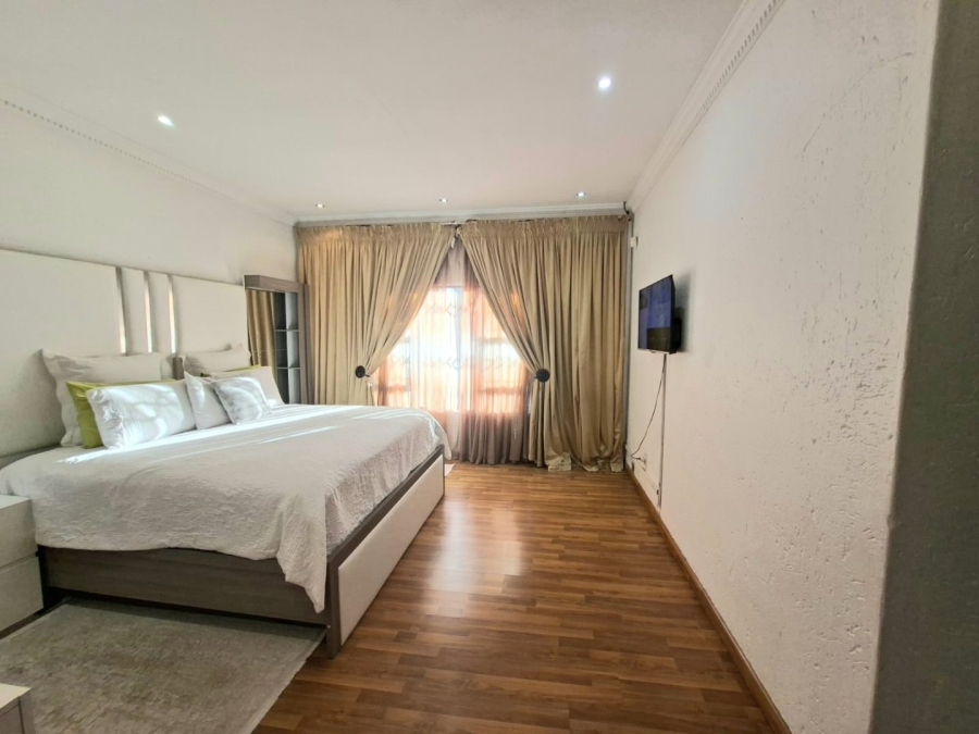 To Let 5 Bedroom Property for Rent in Heuweloord Gauteng