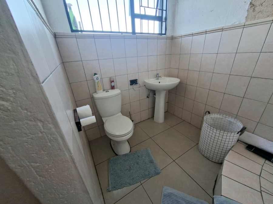 To Let 5 Bedroom Property for Rent in Heuweloord Gauteng