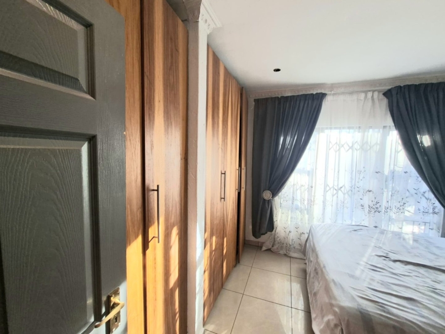 To Let 5 Bedroom Property for Rent in Heuweloord Gauteng