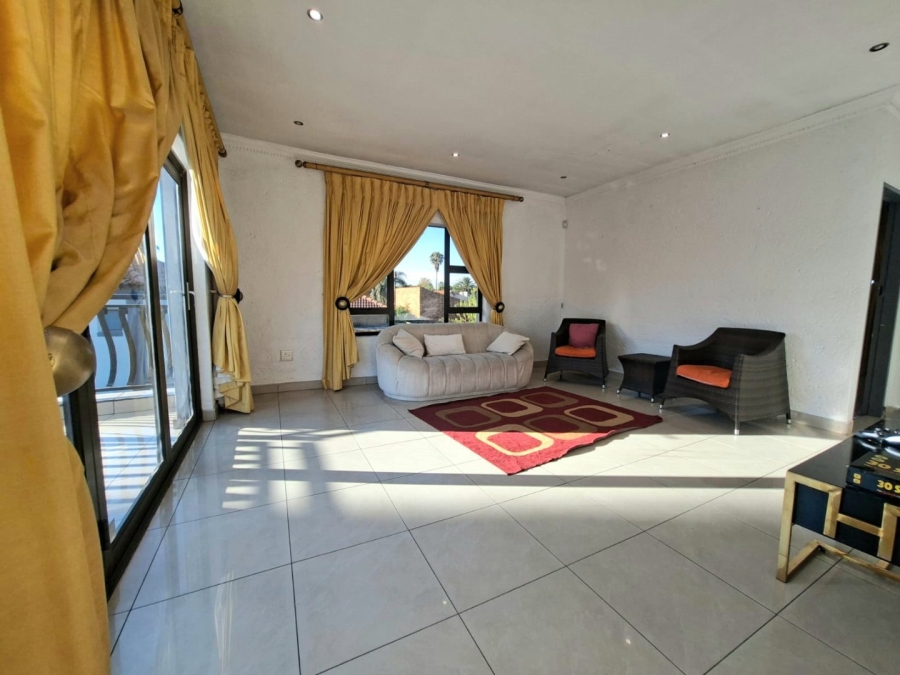To Let 5 Bedroom Property for Rent in Heuweloord Gauteng