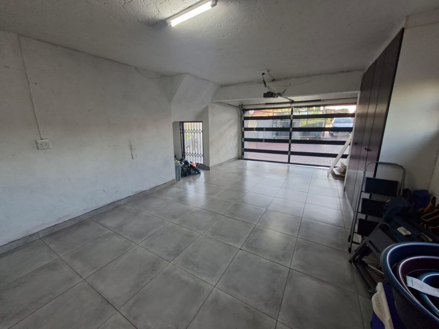 To Let 5 Bedroom Property for Rent in Heuweloord Gauteng
