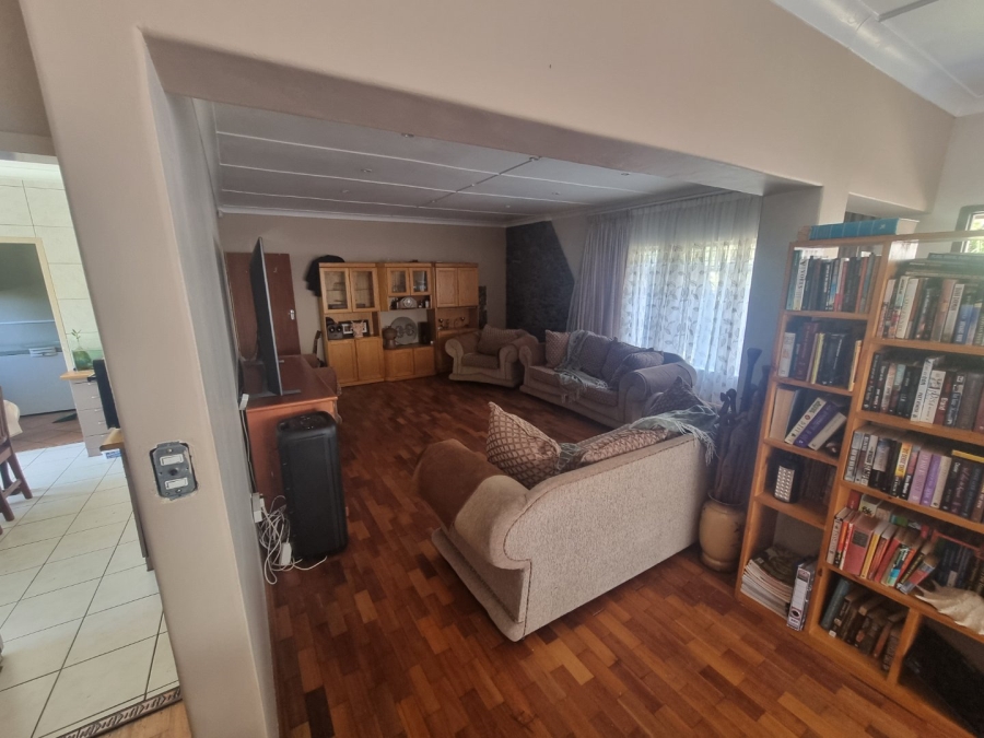 To Let 4 Bedroom Property for Rent in Rietfontein Gauteng