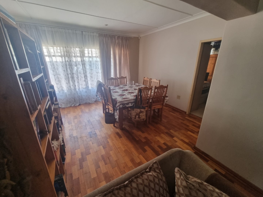 To Let 4 Bedroom Property for Rent in Rietfontein Gauteng