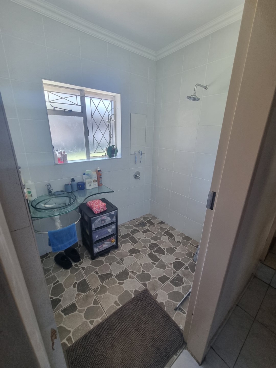 To Let 4 Bedroom Property for Rent in Rietfontein Gauteng