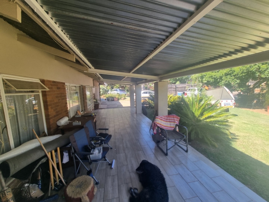 To Let 4 Bedroom Property for Rent in Rietfontein Gauteng