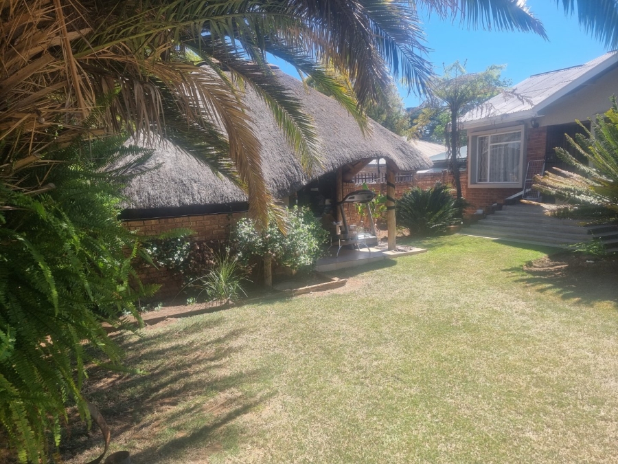 To Let 4 Bedroom Property for Rent in Rietfontein Gauteng