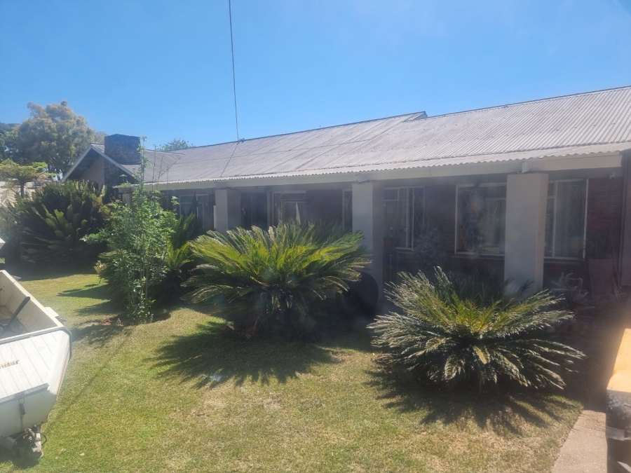 To Let 4 Bedroom Property for Rent in Rietfontein Gauteng