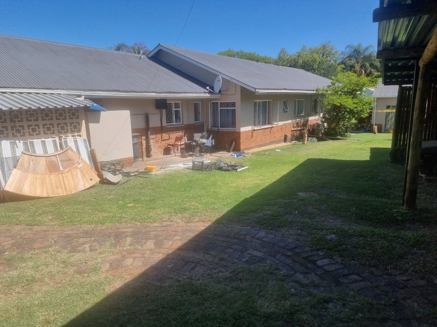 To Let 4 Bedroom Property for Rent in Rietfontein Gauteng