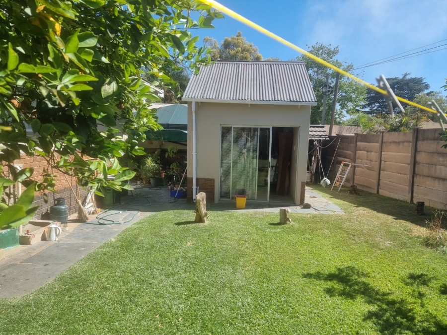 To Let 4 Bedroom Property for Rent in Rietfontein Gauteng