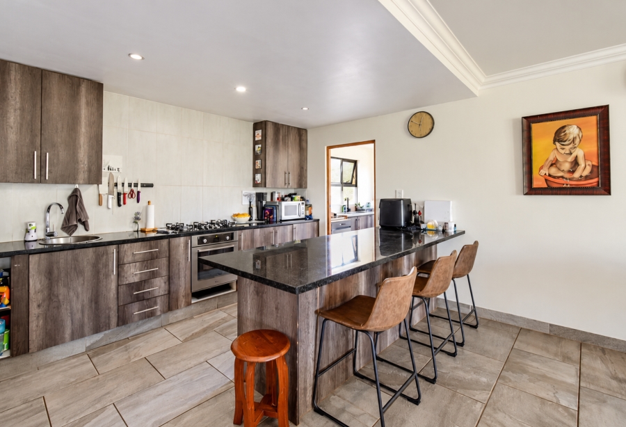  Bedroom Property for Sale in Annlin Gauteng