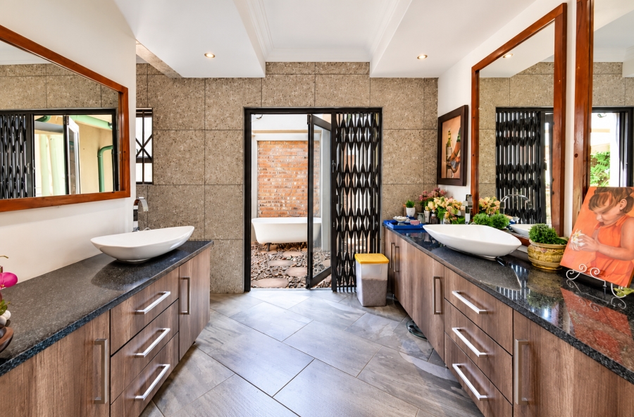  Bedroom Property for Sale in Annlin Gauteng