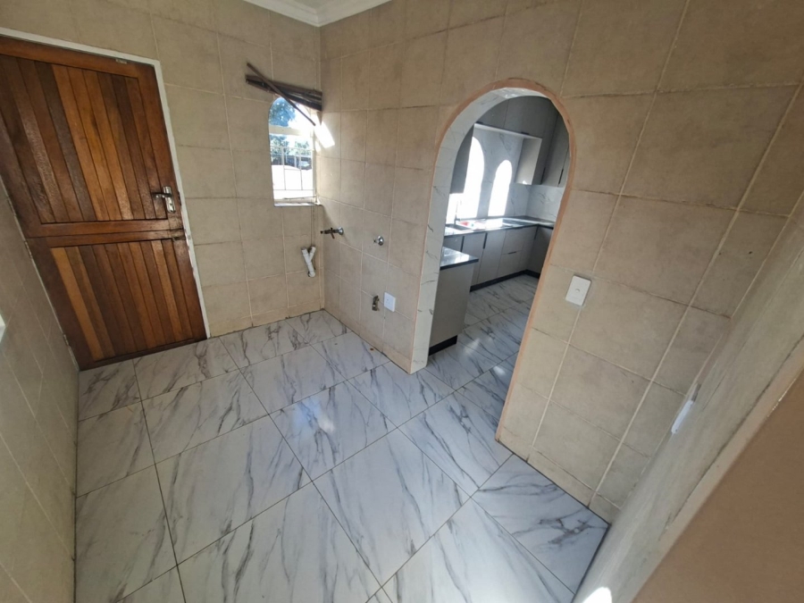 4 Bedroom Property for Sale in Birchleigh North Gauteng