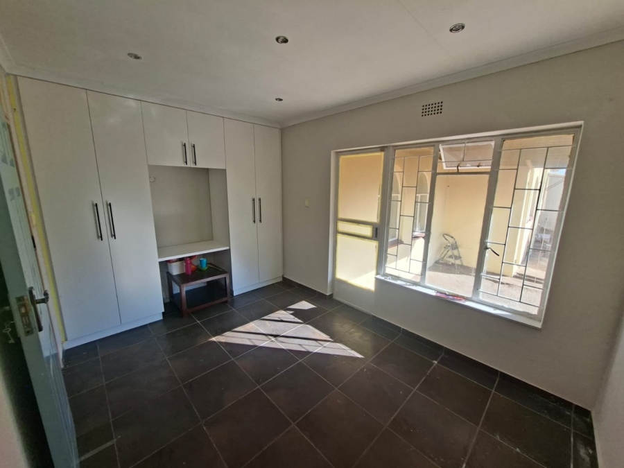 4 Bedroom Property for Sale in Birchleigh North Gauteng