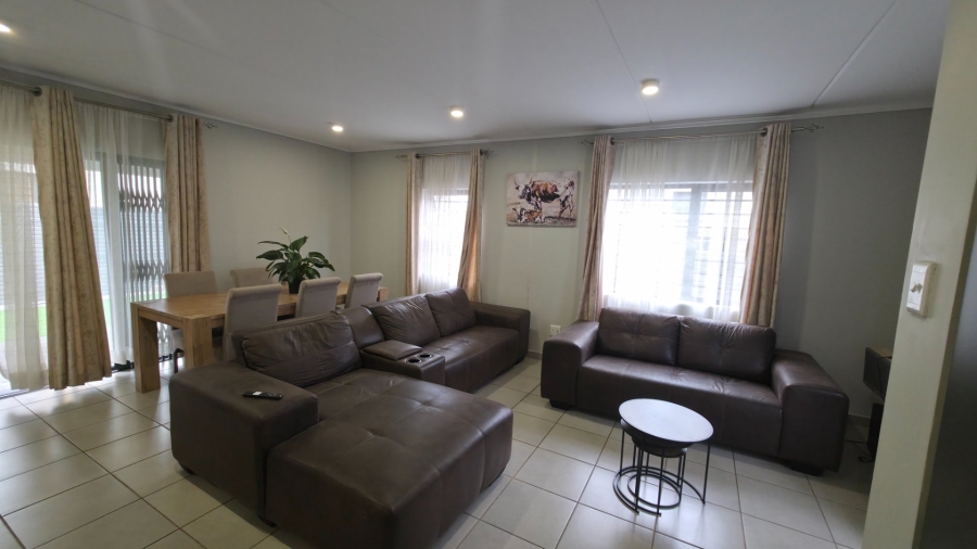 4 Bedroom Property for Sale in Albertsdal Gauteng