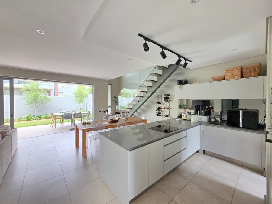 To Let 3 Bedroom Property for Rent in Serengeti Lifestyle Estate Gauteng