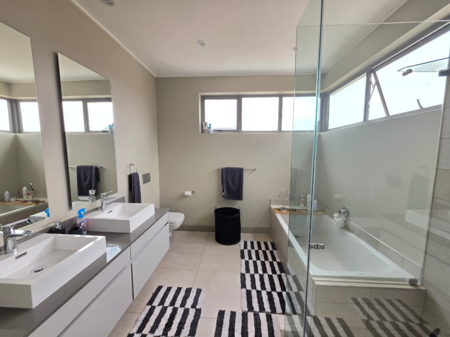 To Let 3 Bedroom Property for Rent in Serengeti Lifestyle Estate Gauteng