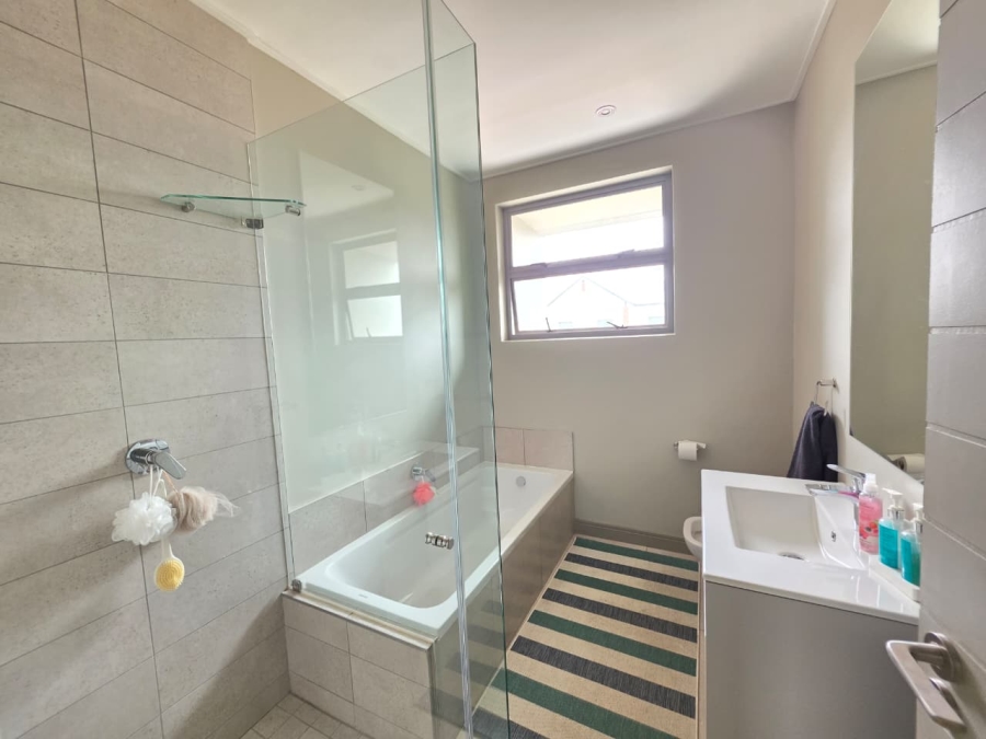 To Let 3 Bedroom Property for Rent in Serengeti Lifestyle Estate Gauteng