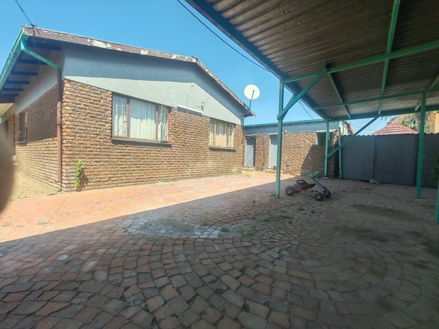 3 Bedroom Property for Sale in Daspoort Estate Gauteng