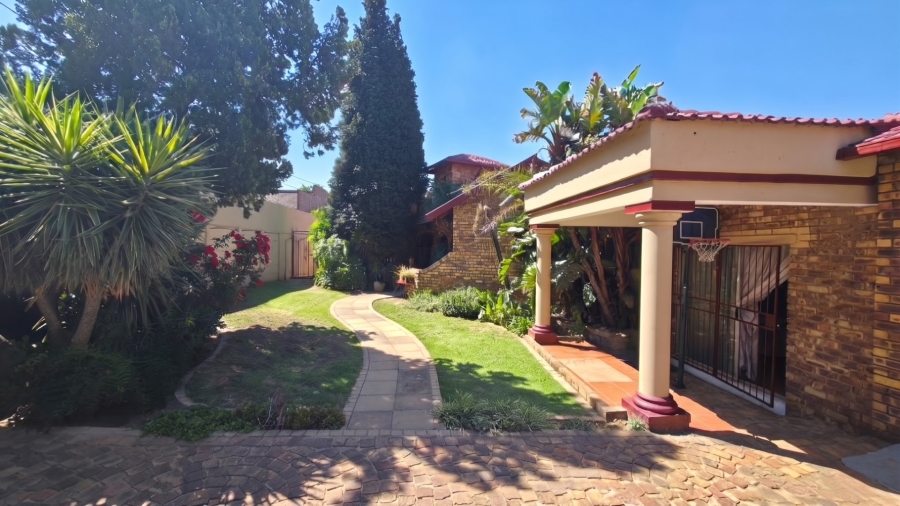 4 Bedroom Property for Sale in Elandspark Gauteng
