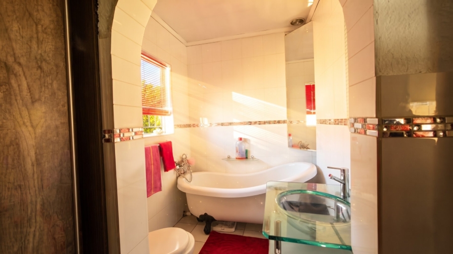 4 Bedroom Property for Sale in Elandspark Gauteng
