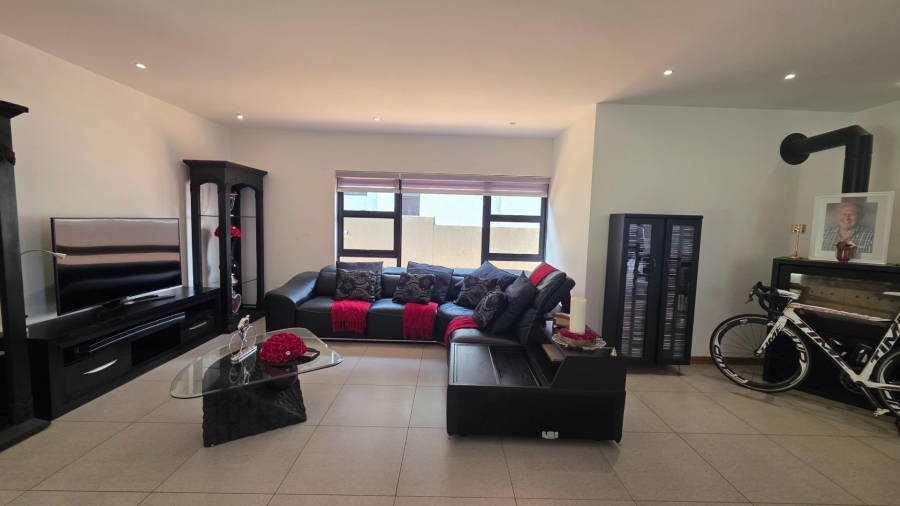 4 Bedroom Property for Sale in Eye of Africa Gauteng