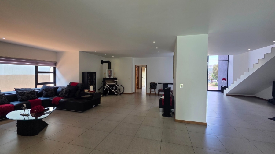 4 Bedroom Property for Sale in Eye of Africa Gauteng