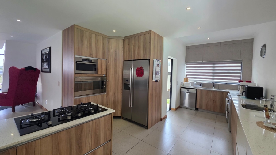 4 Bedroom Property for Sale in Eye of Africa Gauteng