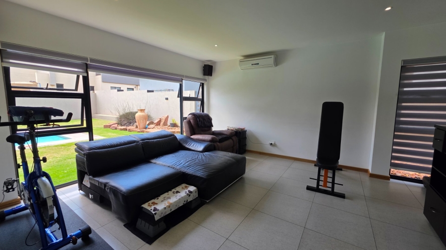 4 Bedroom Property for Sale in Eye of Africa Gauteng