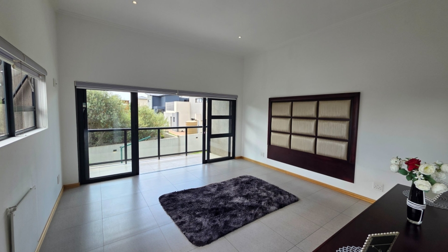 4 Bedroom Property for Sale in Eye of Africa Gauteng