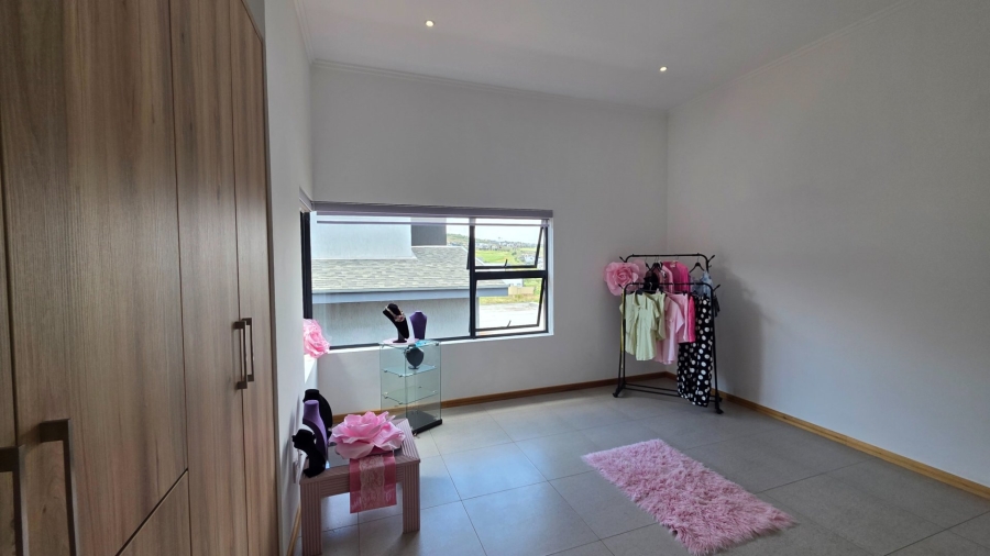 4 Bedroom Property for Sale in Eye of Africa Gauteng