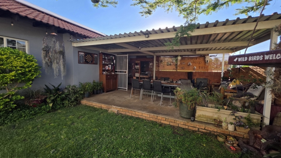 2 Bedroom Property for Sale in Montana Gauteng