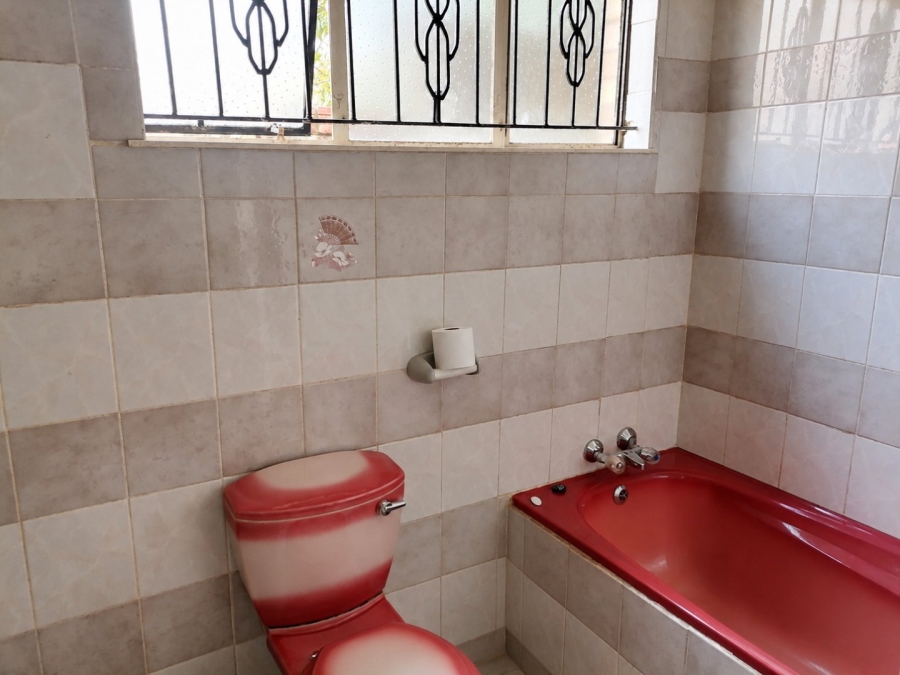 To Let 3 Bedroom Property for Rent in Diepkloof Zone 4 Gauteng