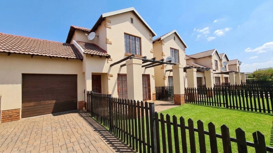 2 Bedroom Property for Sale in Twee Riviere Lifestyle Estate Gauteng