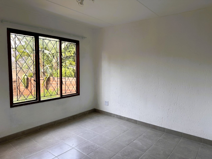 To Let 2 Bedroom Property for Rent in Bromhof Gauteng