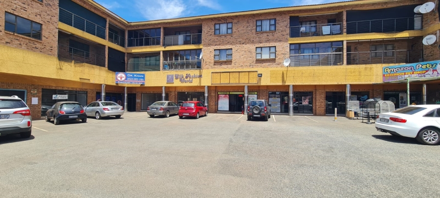 To Let Commercial Property for Rent in Lenasia Ext 2 Gauteng