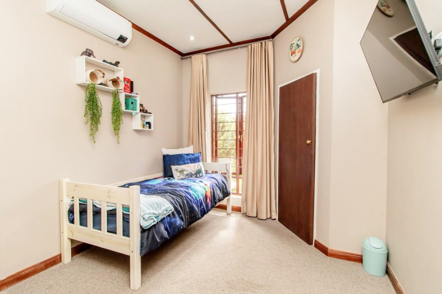 3 Bedroom Property for Sale in Glen Marais Gauteng