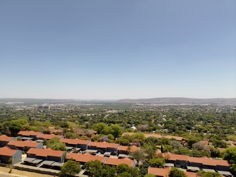 2 Bedroom Property for Sale in La Montagne Gauteng