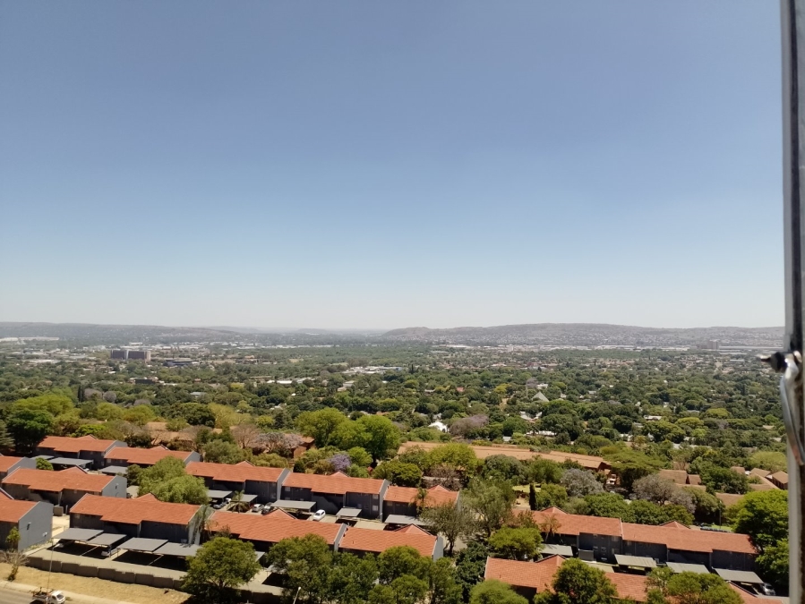 2 Bedroom Property for Sale in La Montagne Gauteng