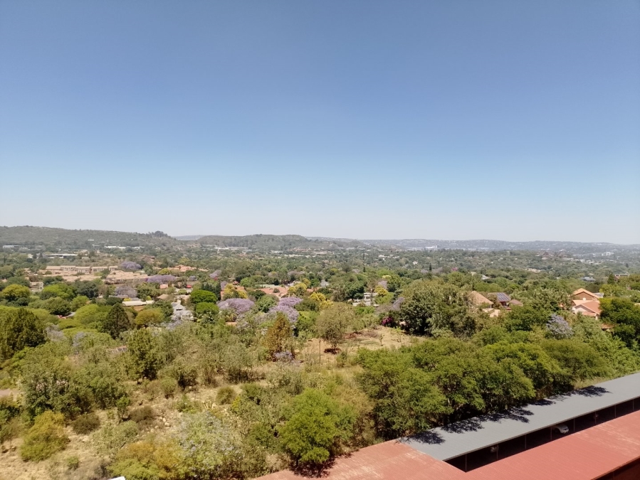 2 Bedroom Property for Sale in La Montagne Gauteng