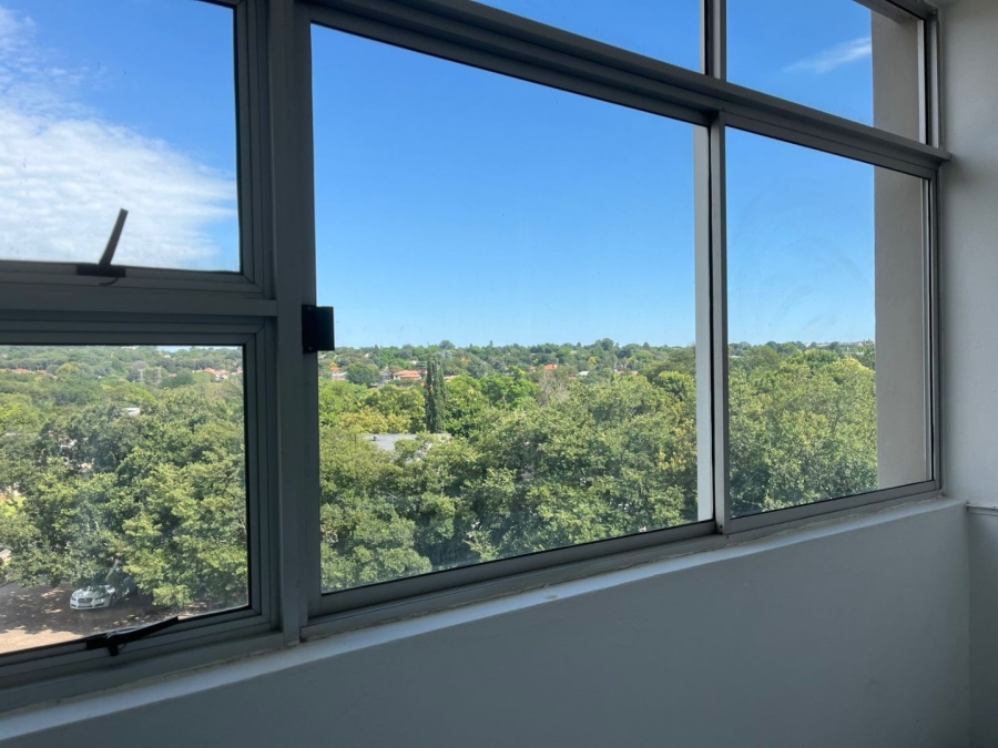 To Let 2 Bedroom Property for Rent in Emmarentia Gauteng